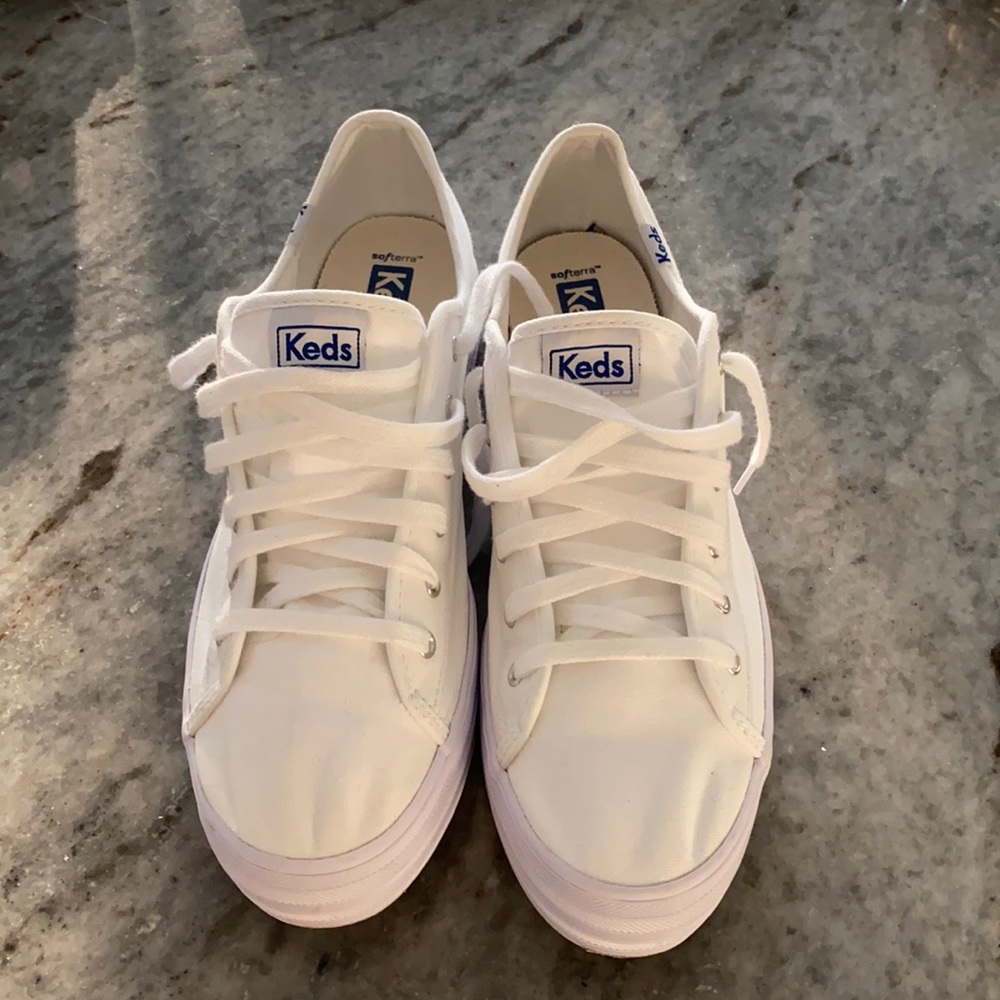 COPY - Keds size 8.5 excellent condition white sneakers